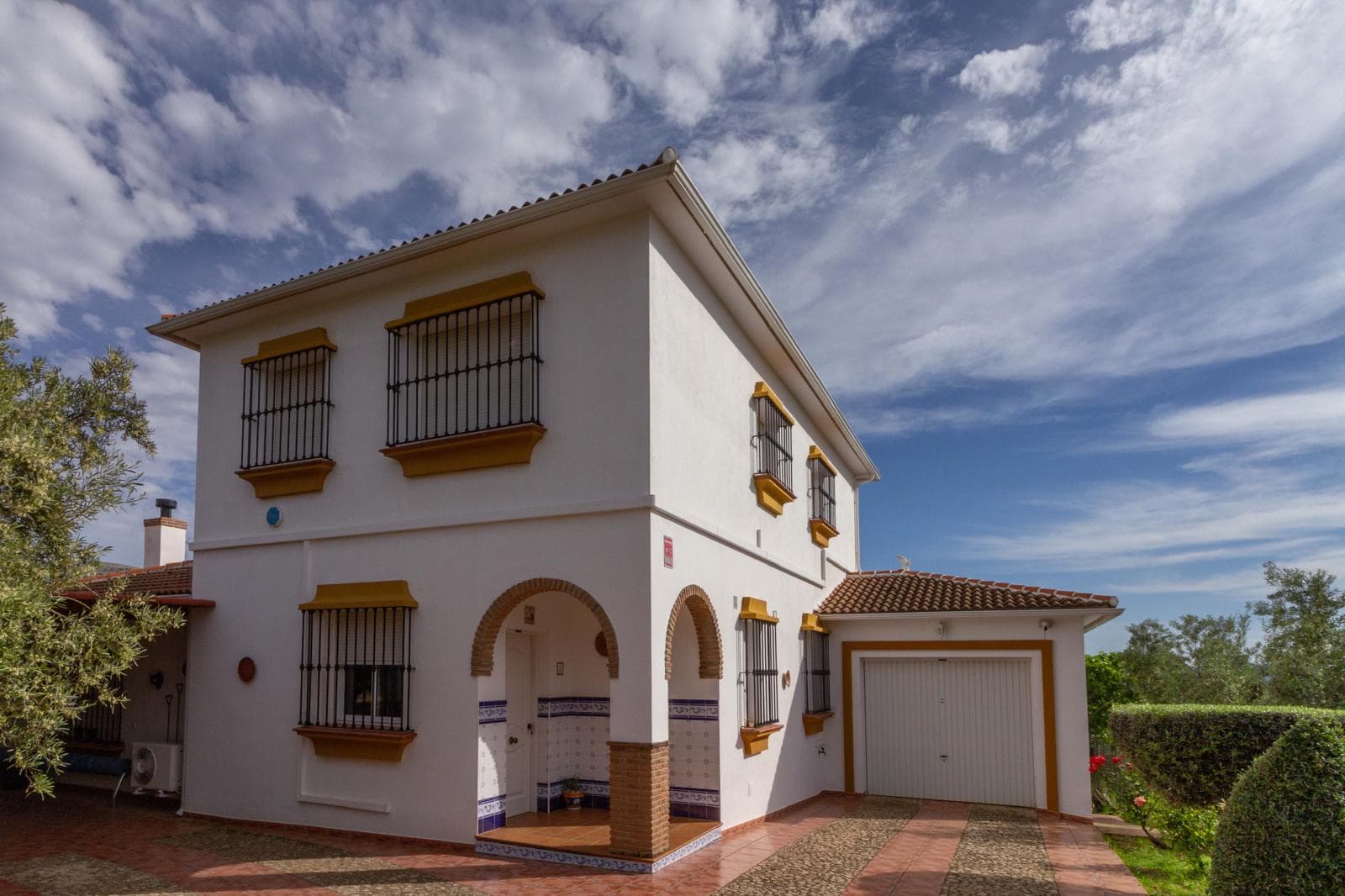 Vista principal del cortijo
